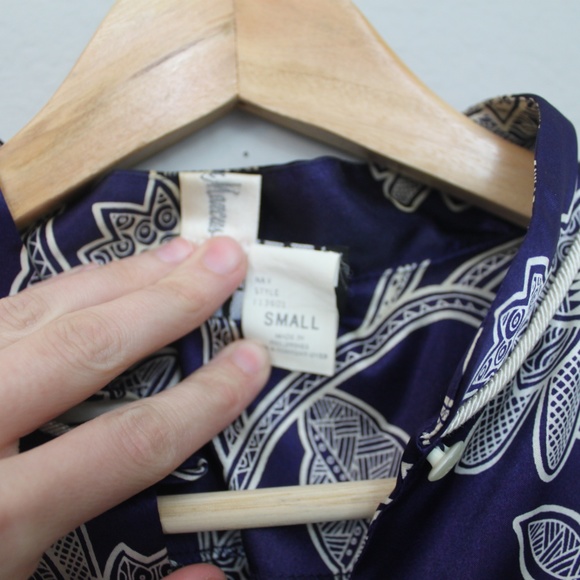 Naroti for Neiman Marcus Blue Kimono Blouse - Picture 5 of 7